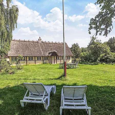 4 Person In Laeso-by Traum Læsø